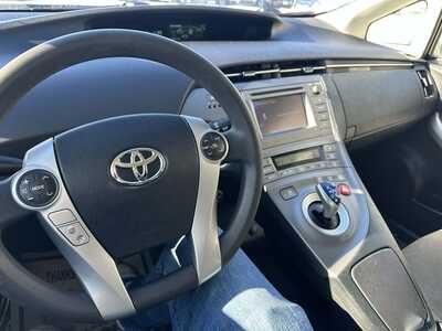2014 Toyota Prius, $7999. Photo 11
