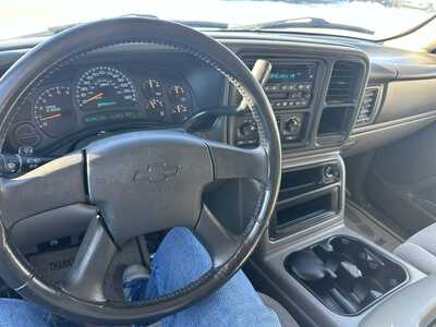2004 Chevrolet Suburban, $3500. Photo 11