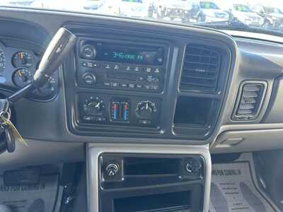2004 Chevrolet Suburban, $3500. Photo 12