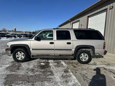 2004 Chevrolet Suburban, $3500. Photo 9