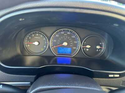 2012 Hyundai Santa Fe, $5400. Photo 4