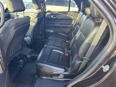 2020 Ford Explorer, $8999. Photo 8