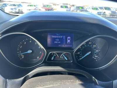 2013 Ford Focus, $2600. Photo 4