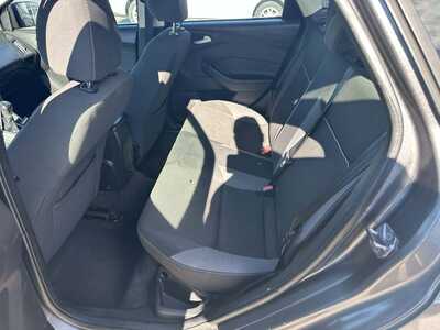 2013 Ford Focus, $2600. Photo 8