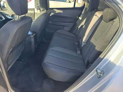 2016 Chevrolet Equinox, $6600. Photo 9