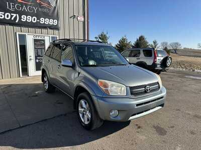 2004 Toyota RAV4, $0. Photo 3