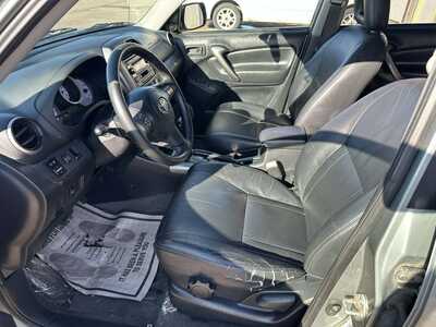 2004 Toyota RAV4, $0. Photo 7