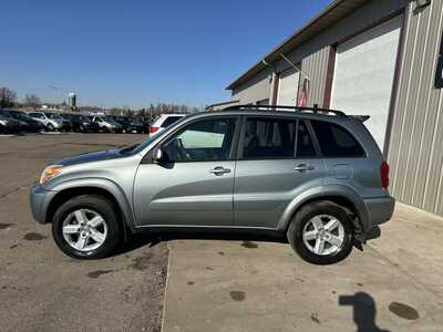 2004 Toyota RAV4, $0. Photo 9