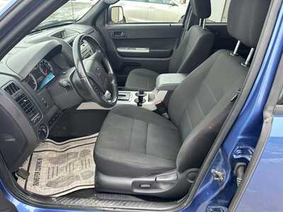 2010 Ford Escape, $1900. Photo 7