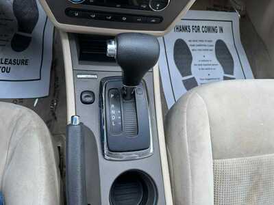 2009 Ford Fusion, $2500. Photo 6