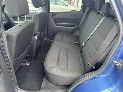 2010 Ford Escape, $1900. Photo 8