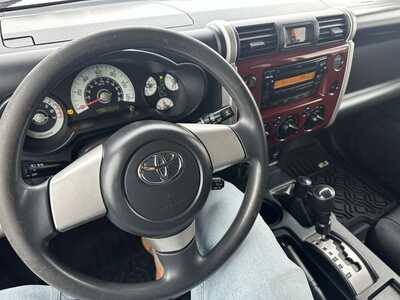 2008 Toyota FJ Cruiser, $9999. Photo 11