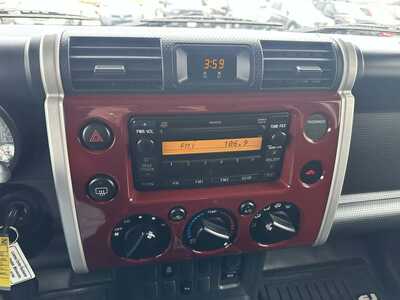 2008 Toyota FJ Cruiser, $9999. Photo 12