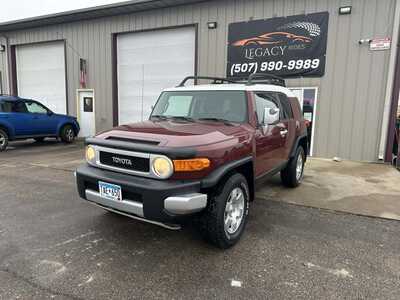 2008 Toyota FJ Cruiser, $9999. Photo 1