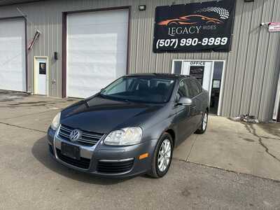 2010 Volkswagen Jetta, $1900. Photo 1