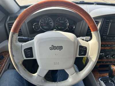 2007 Jeep Grand Cherokee, $3999. Photo 5