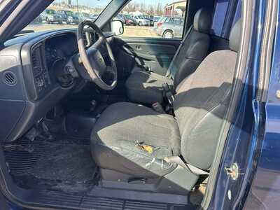 2000 Chevrolet 1500 Reg Cab, $1600. Photo 6