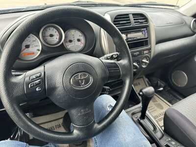 2005 Toyota RAV4, $4200. Photo 11