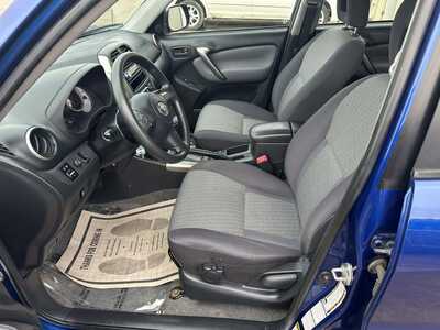 2005 Toyota RAV4, $4200. Photo 7