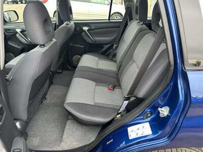 2005 Toyota RAV4, $4200. Photo 8