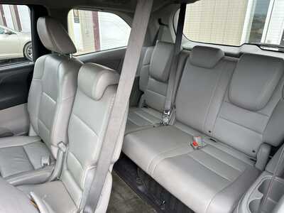 2013 Honda Odyssey, $2999. Photo 9