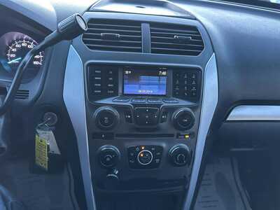 2015 Ford Explorer, $3999. Photo 11
