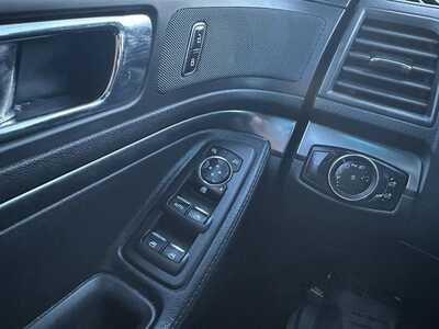 2015 Ford Explorer, $3999. Photo 12