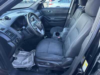 2015 Ford Explorer, $3999. Photo 6