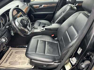 2012 Mercedes-Benz C-Class, $3500. Photo 7