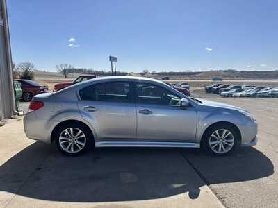 2013 Subaru Legacy, $3999. Photo 10