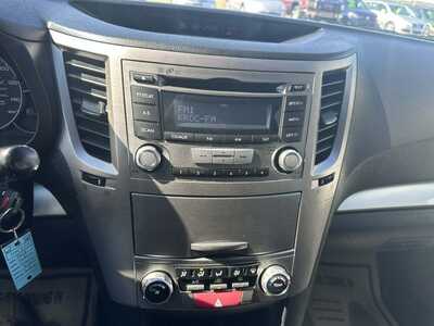 2013 Subaru Legacy, $3999. Photo 12