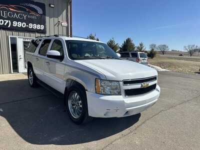 2007 Chevrolet Suburban, $2600. Photo 3