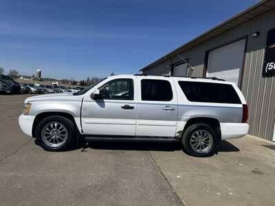 2007 Chevrolet Suburban, $2600. Photo 9