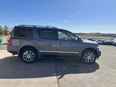 2008 Infiniti QX56, $2600. Photo 12