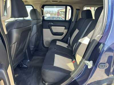 2008 Hummer H3, $2999. Photo 8