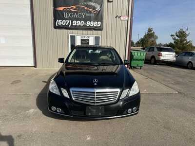 2010 Mercedes-Benz E-Class, $5500. Photo 2
