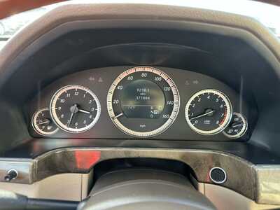 2010 Mercedes-Benz E-Class, $5500. Photo 4