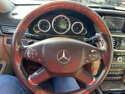 2010 Mercedes-Benz E-Class, $5500. Photo 5