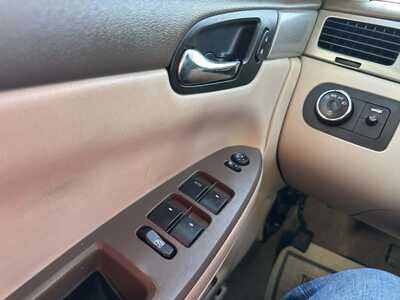 2008 Chevrolet Impala, $2999. Photo 12