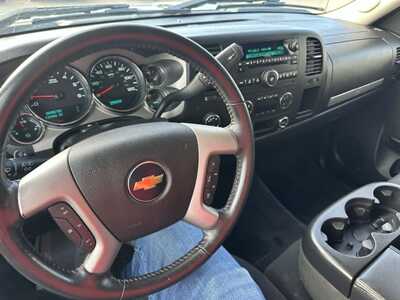 2011 Chevrolet 1500 Crew Cab, $5999. Photo 10