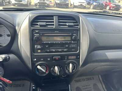 2004 Toyota RAV4, $2600. Photo 12