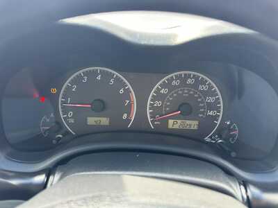 2011 Toyota Corolla, $3200. Photo 4