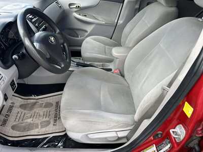 2011 Toyota Corolla, $3200. Photo 7