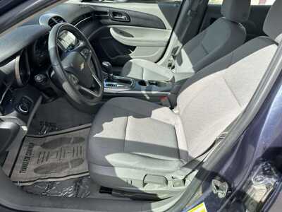 2013 Chevrolet Malibu, $2999. Photo 7