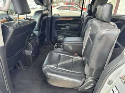 2008 Infiniti QX56, $2600. Photo 9
