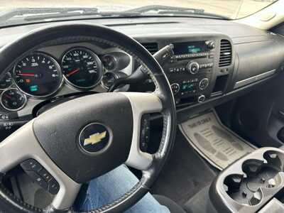 2010 Chevrolet 1500 Crew Cab, $3500. Photo 10