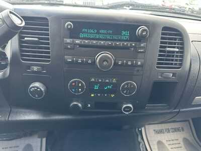 2010 Chevrolet SILVERADO 1500, $3500. Photo 11