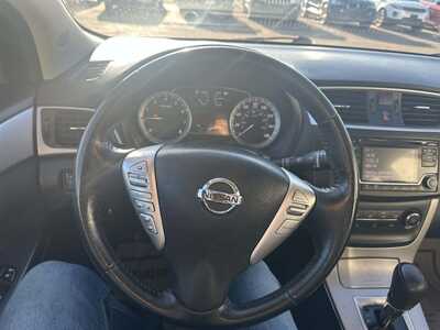 2015 Nissan Sentra, $3700. Photo 5