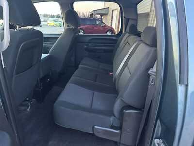 2013 Chevrolet 1500 Crew Cab, $7999. Photo 7