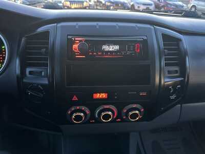 2009 Toyota Tacoma, $3500. Photo 12